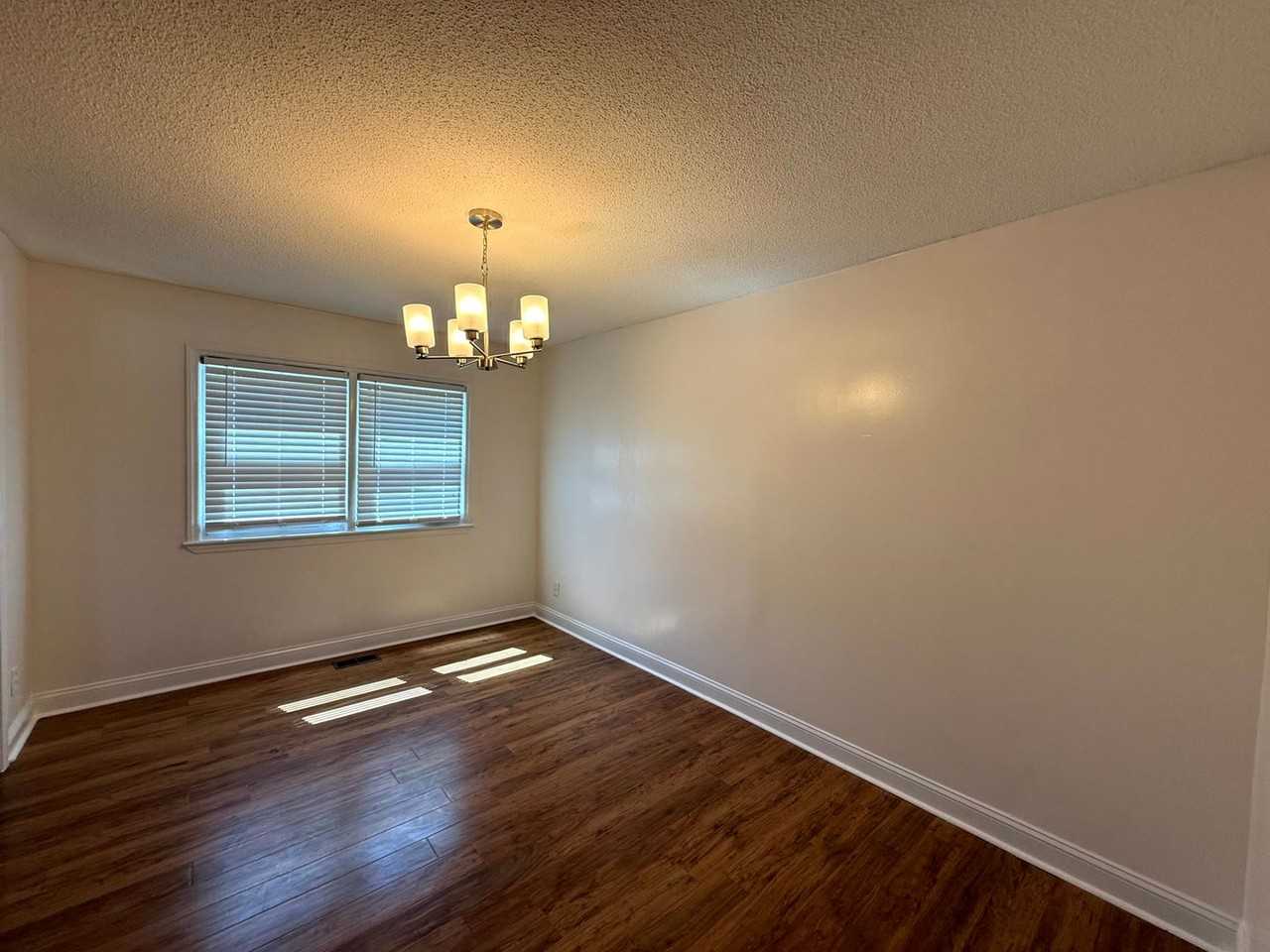 6441 Kincross Ave - Photo 7 of 20