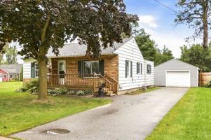 featured image of 225 Wellington St