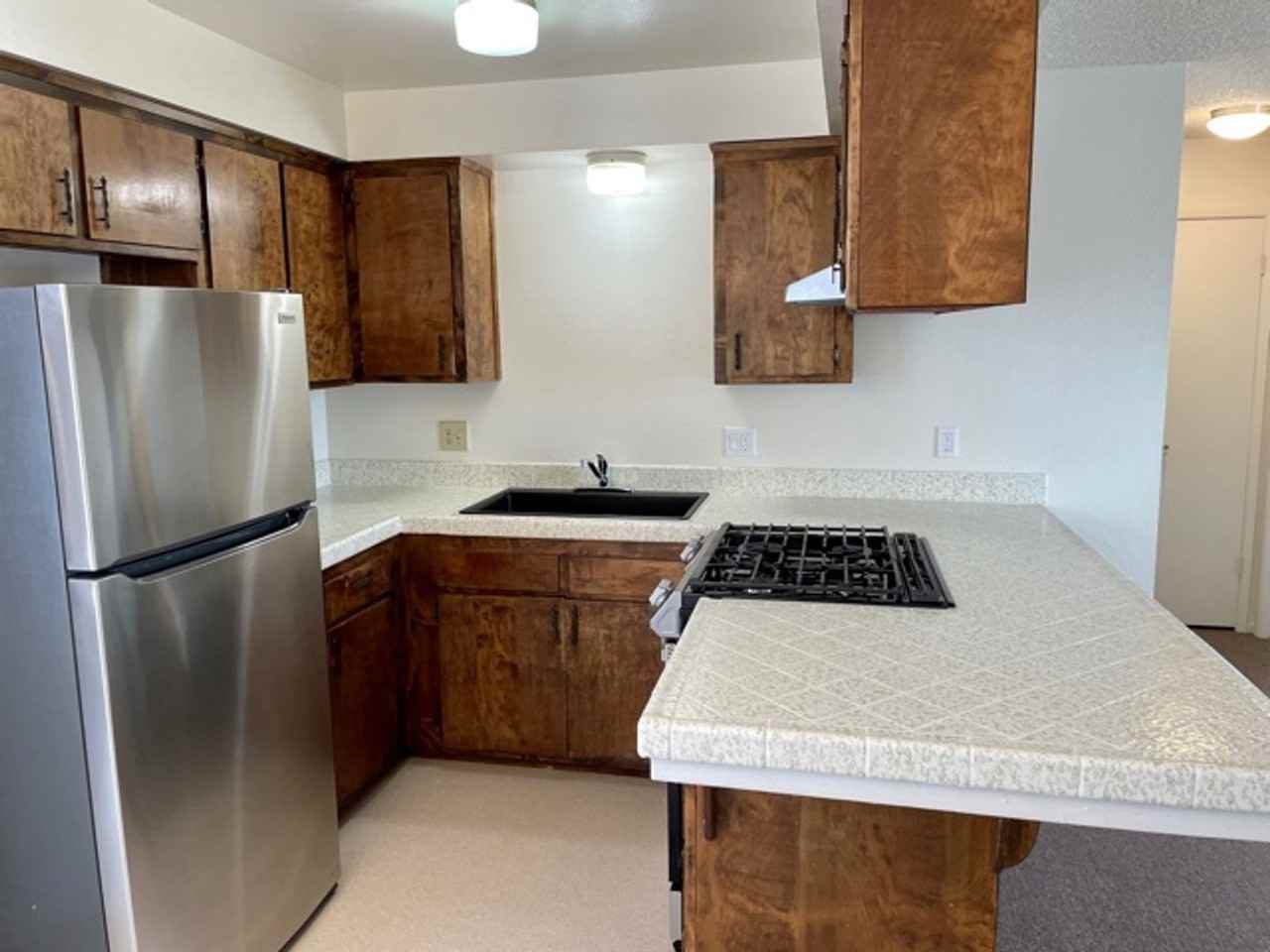 880 S 10th St - Photo 5 of 15