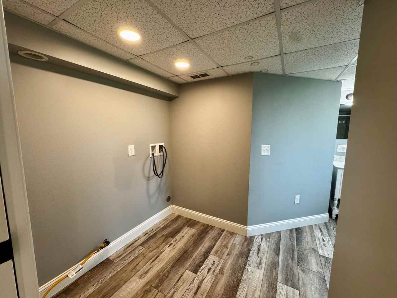 119 E 4th St - Photo 7 of 22