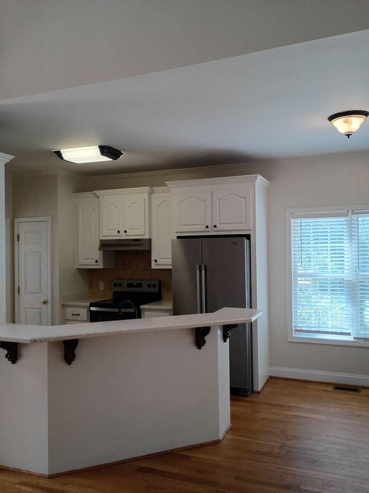 399 Cook Rd - Photo 6 of 46