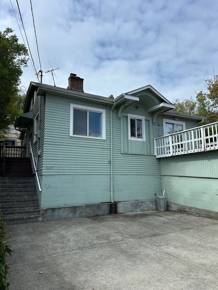 6247 35th Ave Ne - Photo 2 of 24