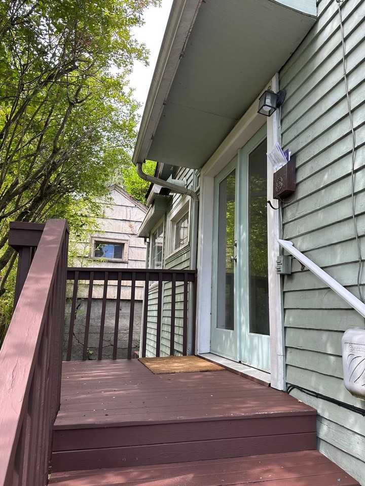 6247 35th Ave Ne - Photo 3 of 24