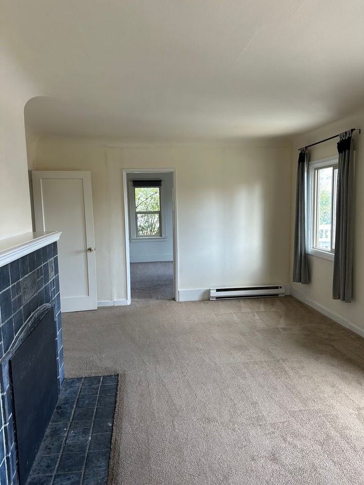 6247 35th Ave Ne - Photo 7 of 24