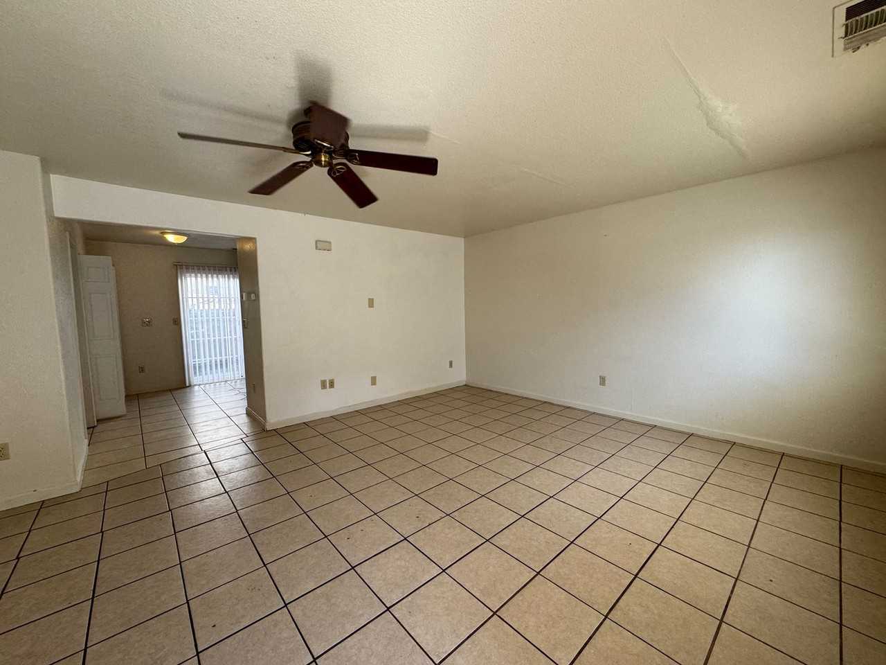 8626 Acapulco Way - Photo 3 of 27