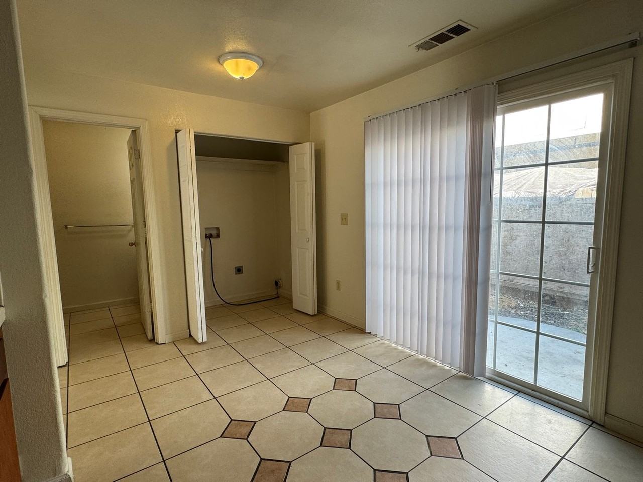 8626 Acapulco Way - Photo 6 of 27