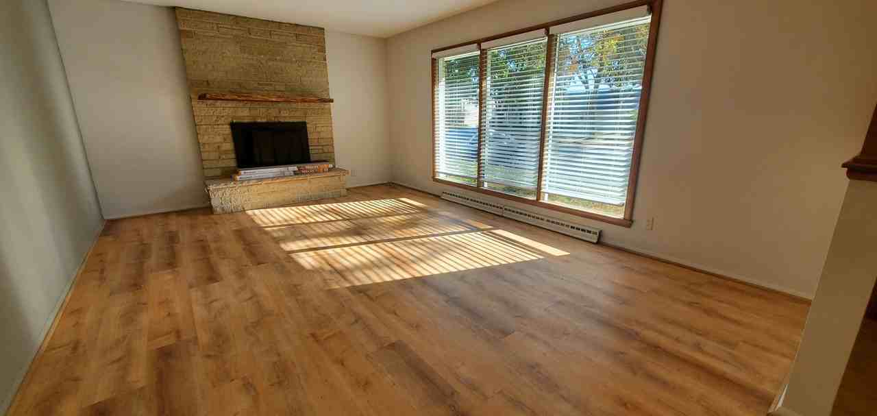 N86W6314 Brookdale Dr - Photo 2 of 4