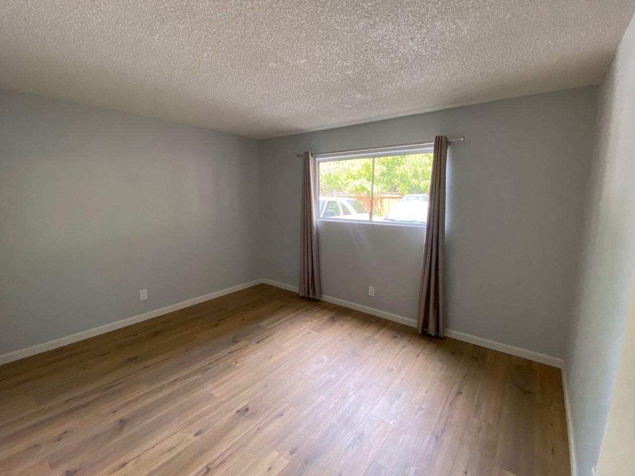 152 Smalley Ave #156J - Photo 2 of 18