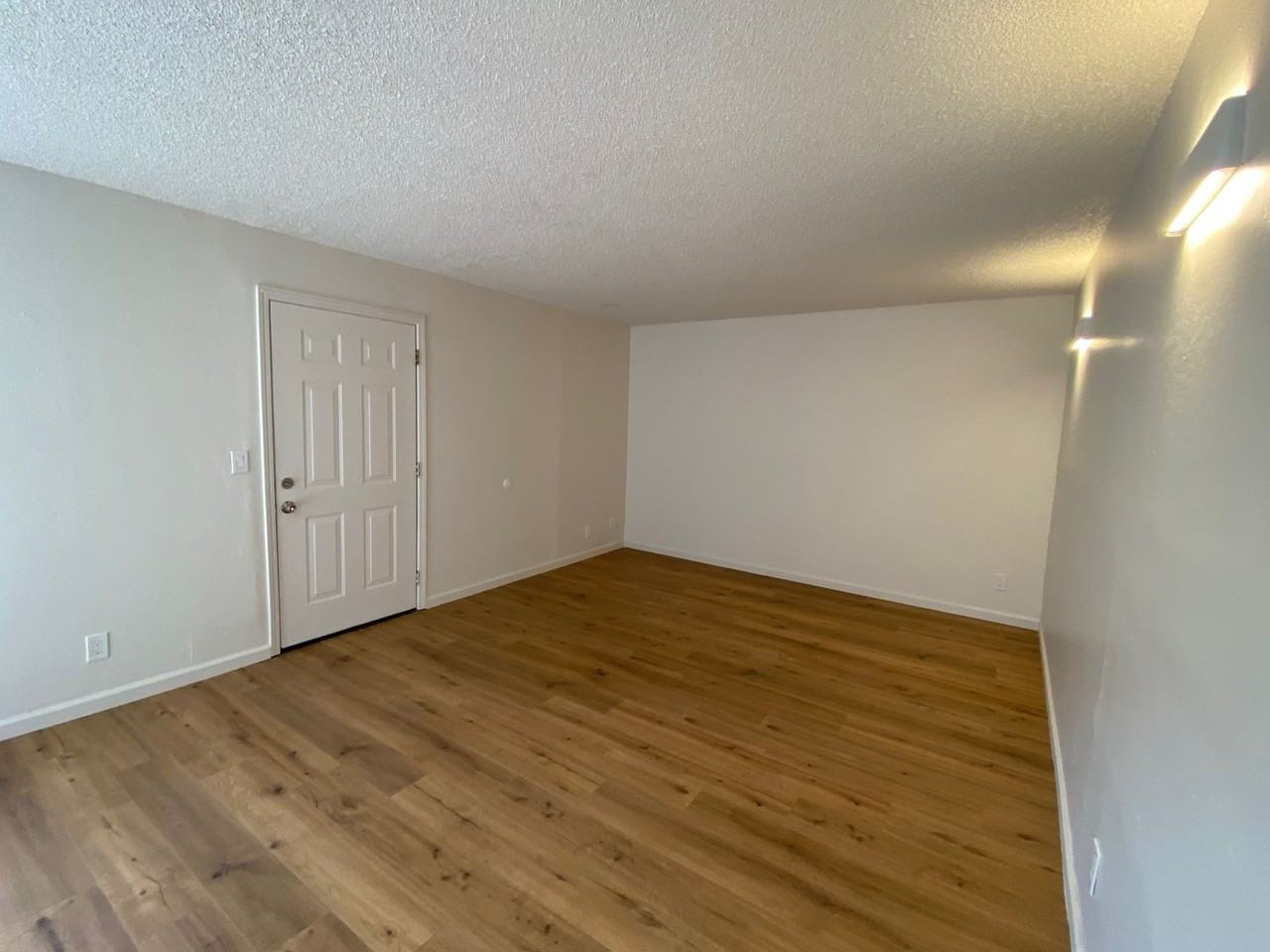 152 Smalley Ave #156J - Photo 3 of 18