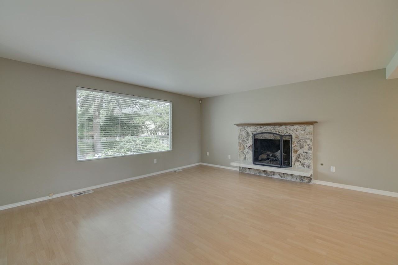 13930 122nd Ave Ne - Photo 4 of 25