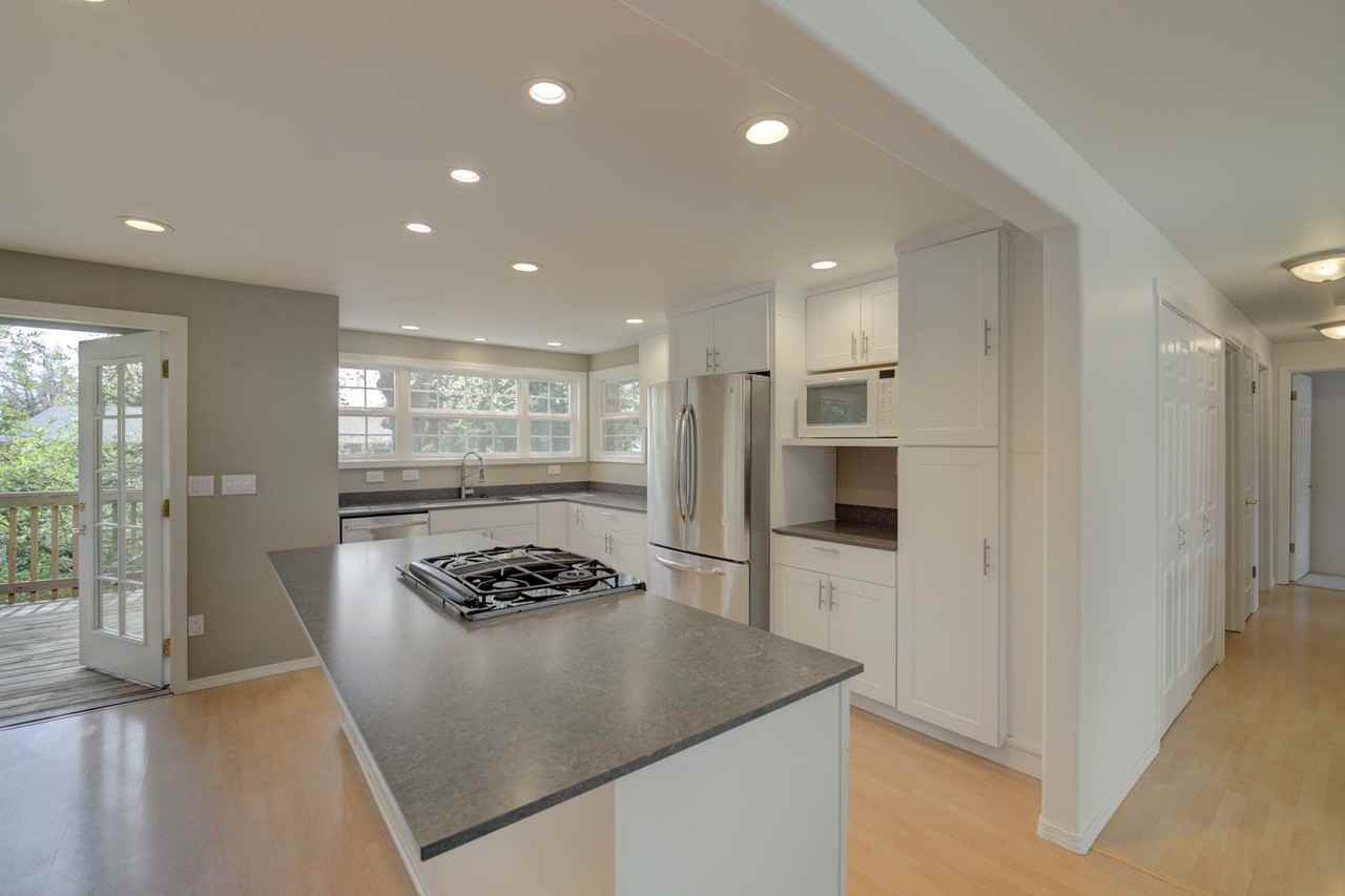 13930 122nd Ave Ne - Photo 6 of 25