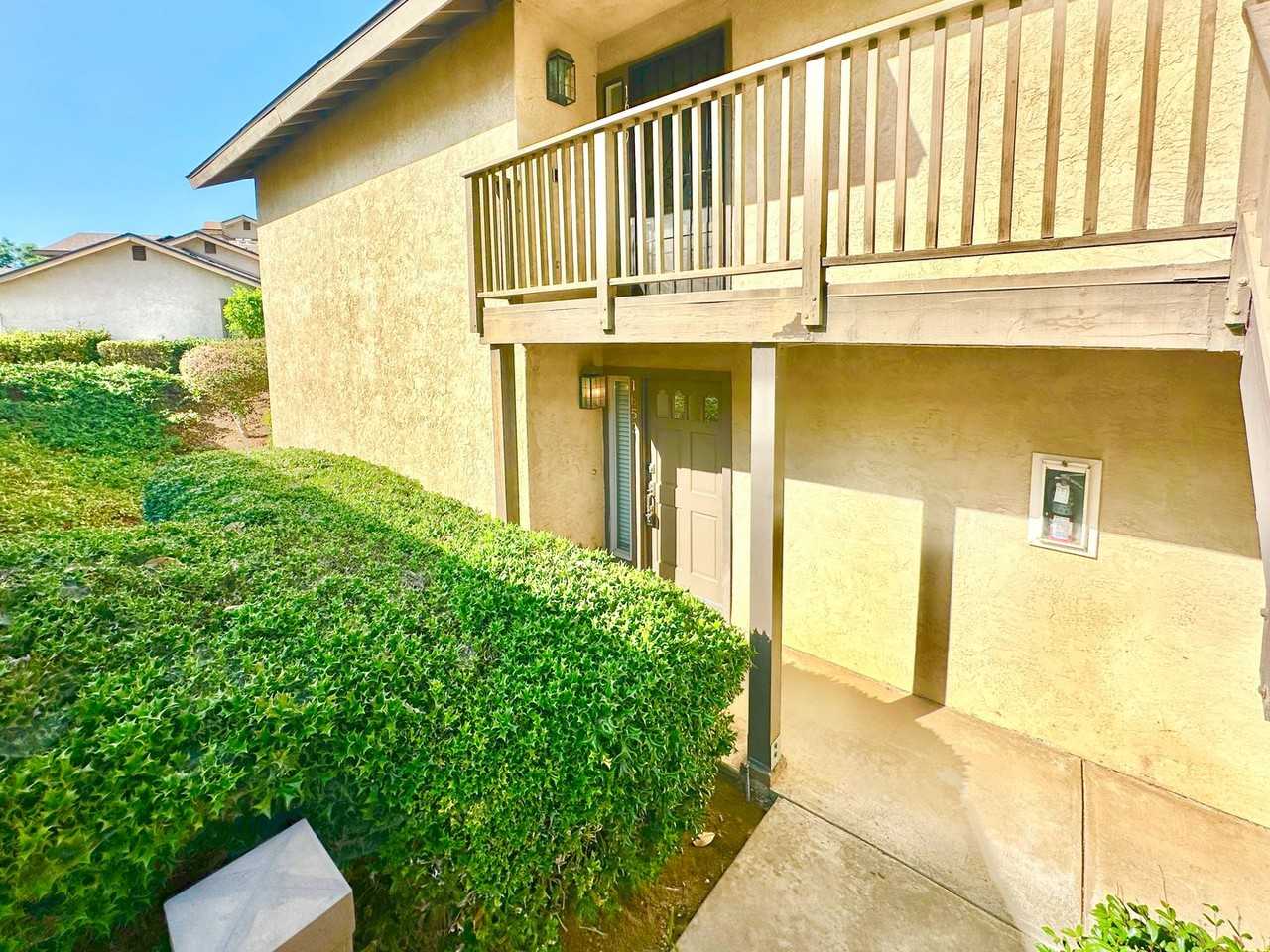 1652 Pala Lake Dr - Photo 2 of 48