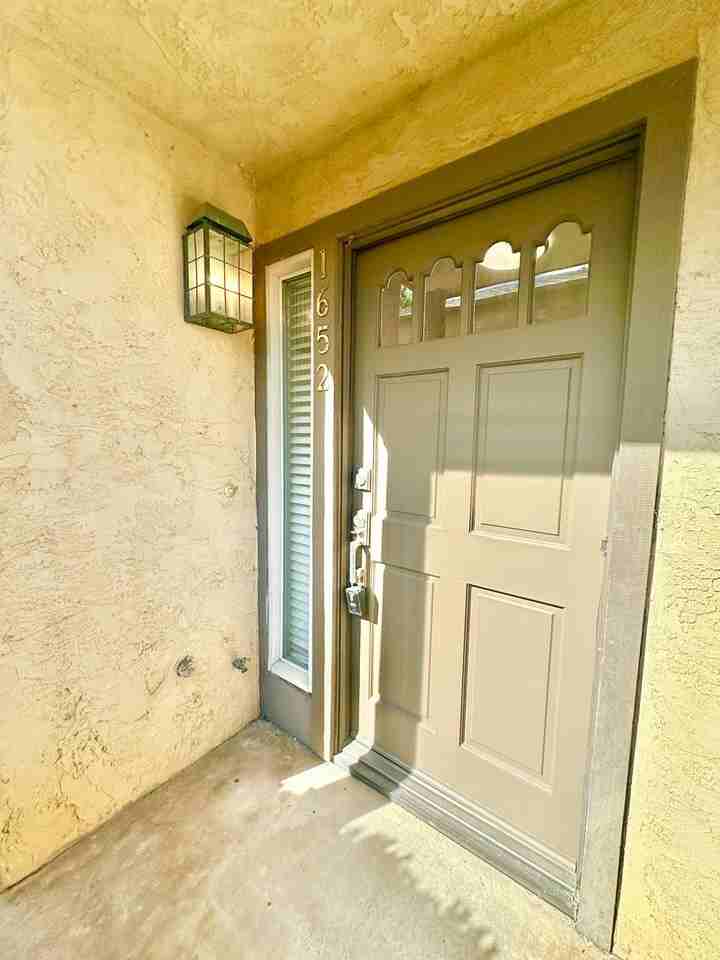 1652 Pala Lake Dr - Photo 3 of 48