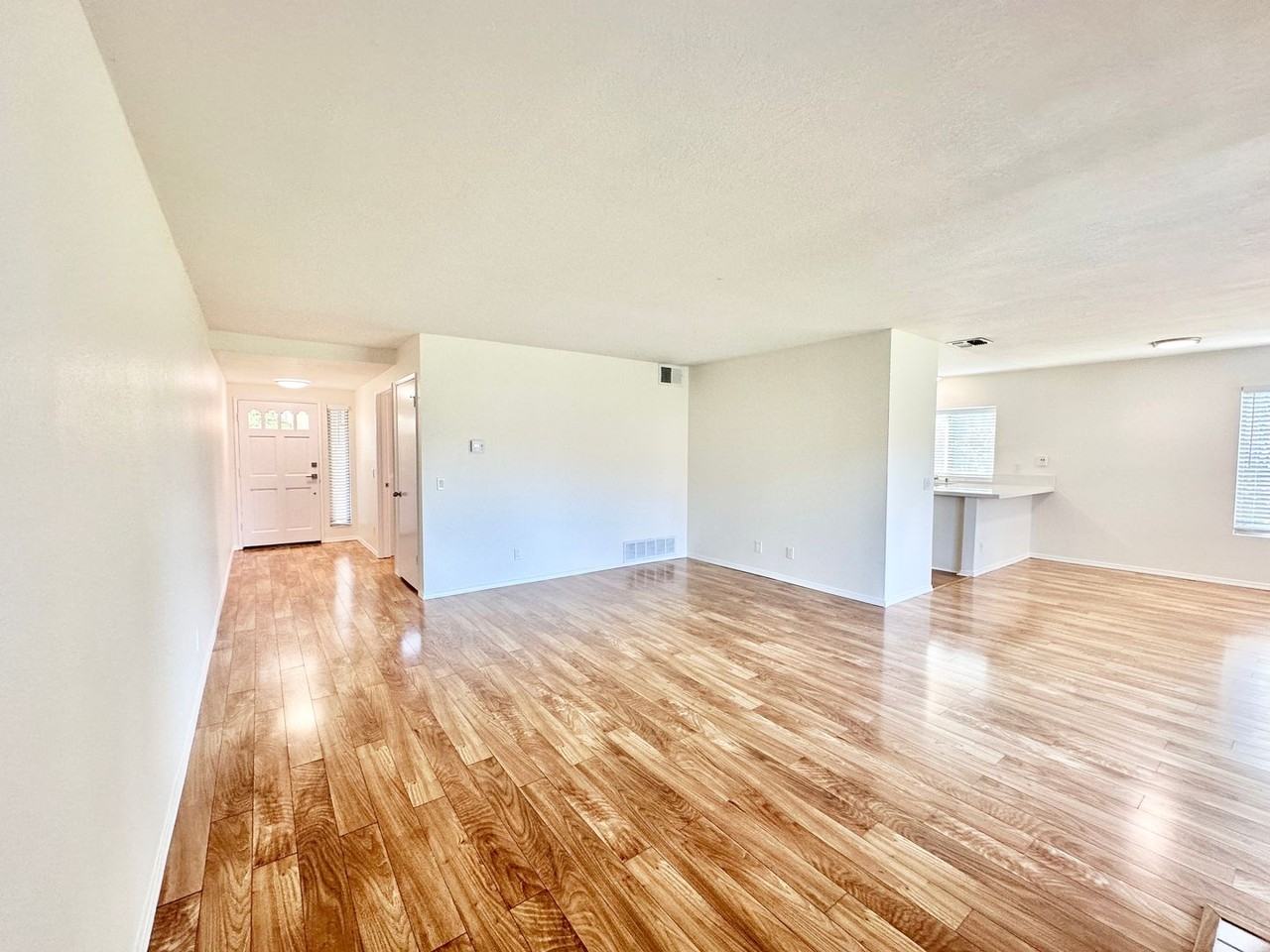 1652 Pala Lake Dr - Photo 4 of 48