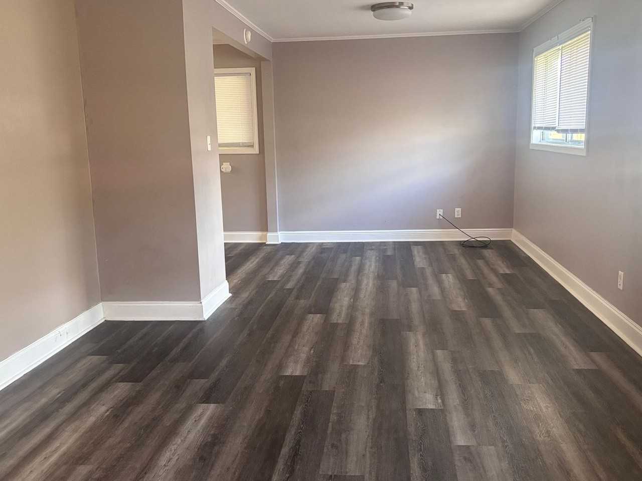 311 Francis St - Photo 4 of 11