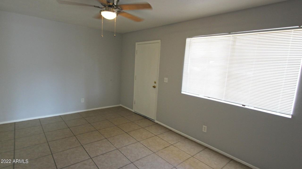 145 S Doran #4 - Photo 3 of 10