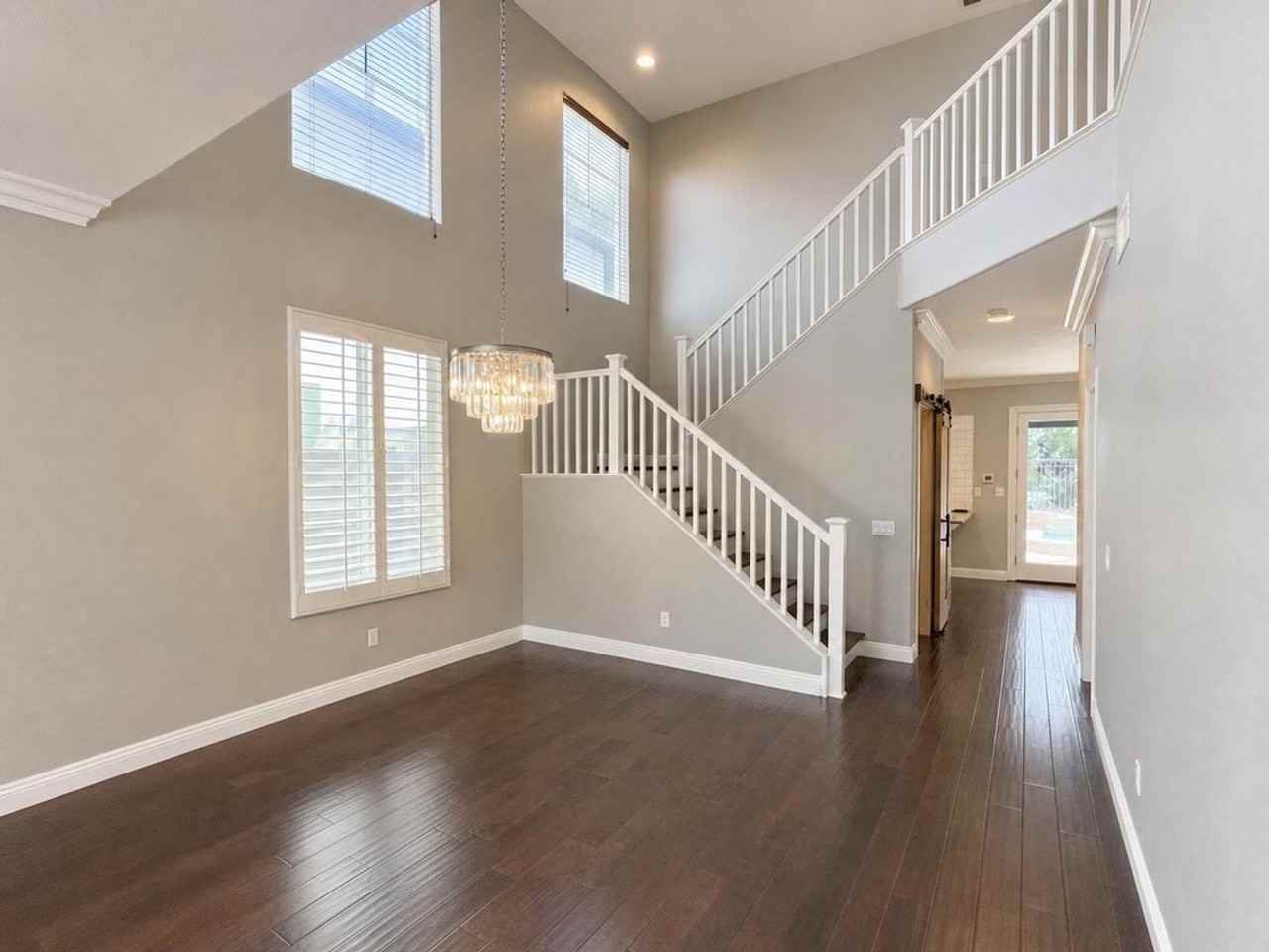 12 Dawn Ln - Photo 5 of 50