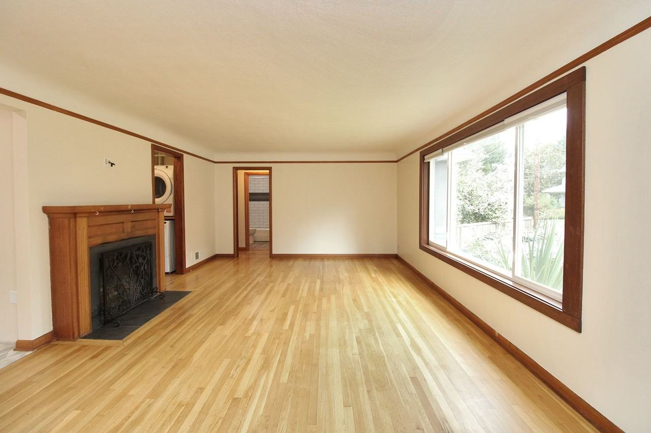 9823 Sw 55th Ave - Photo 5 of 29