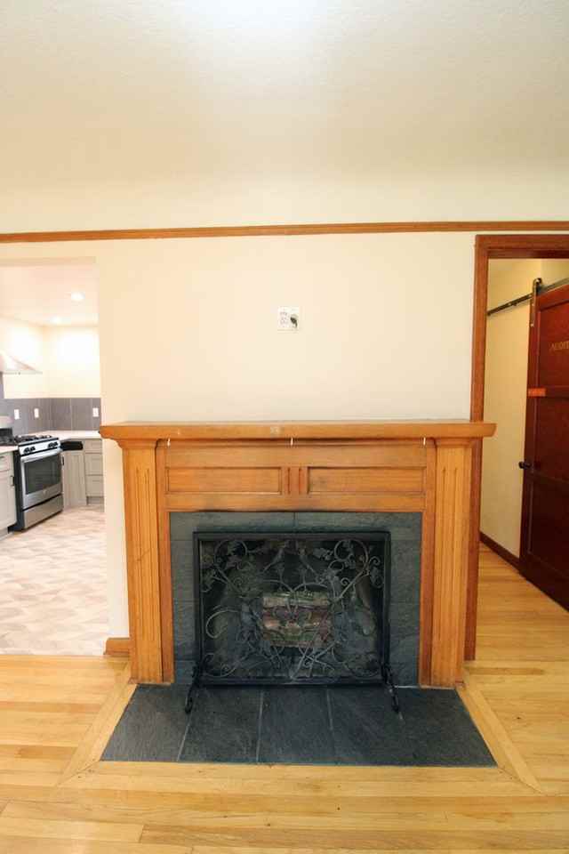 9823 Sw 55th Ave - Photo 7 of 29
