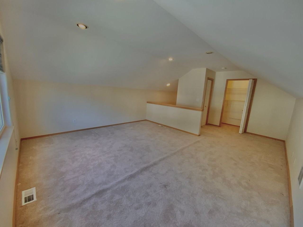 11311 45th Ave Se - Photo 2 of 26