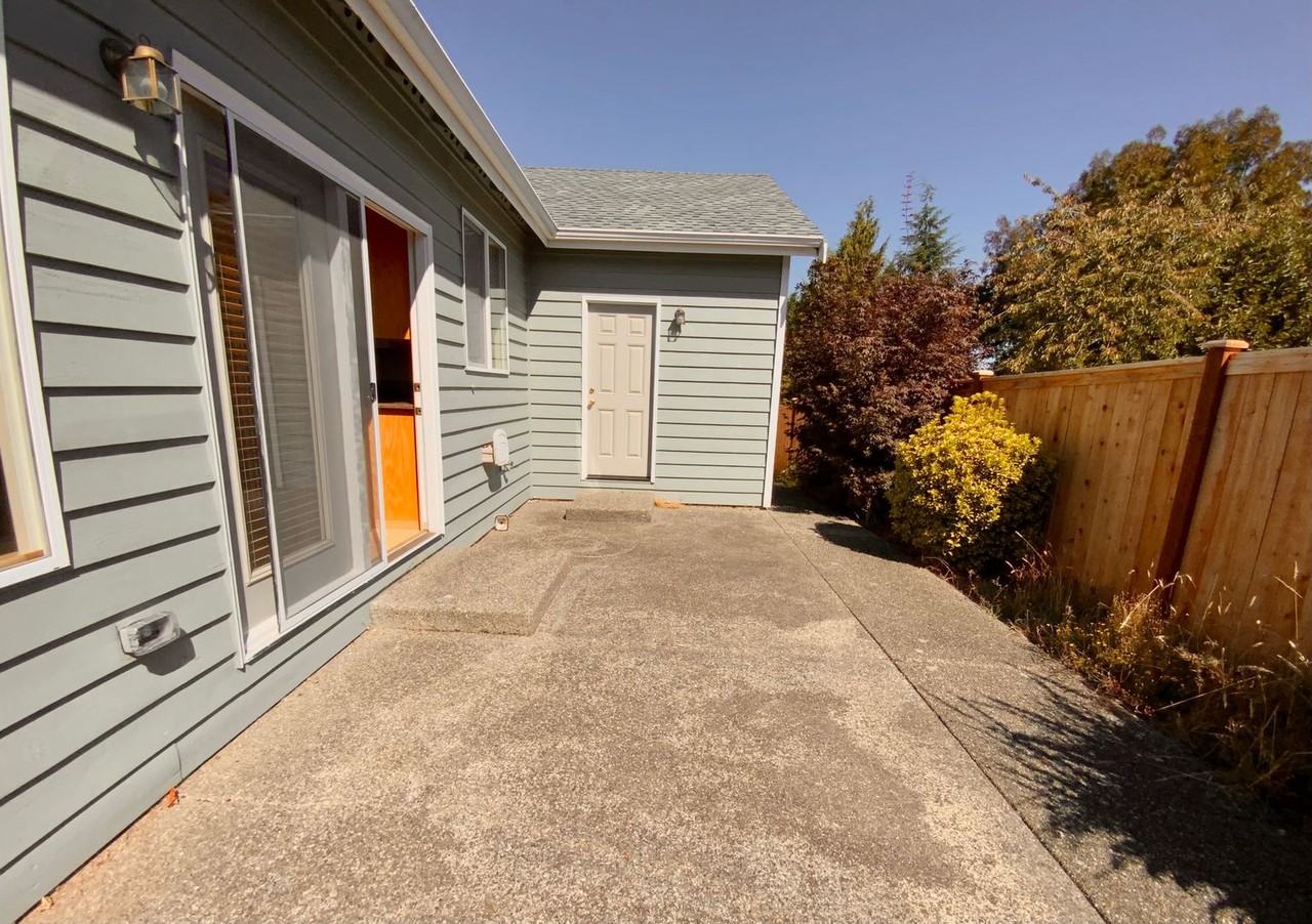 11311 45th Ave Se - Photo 7 of 26