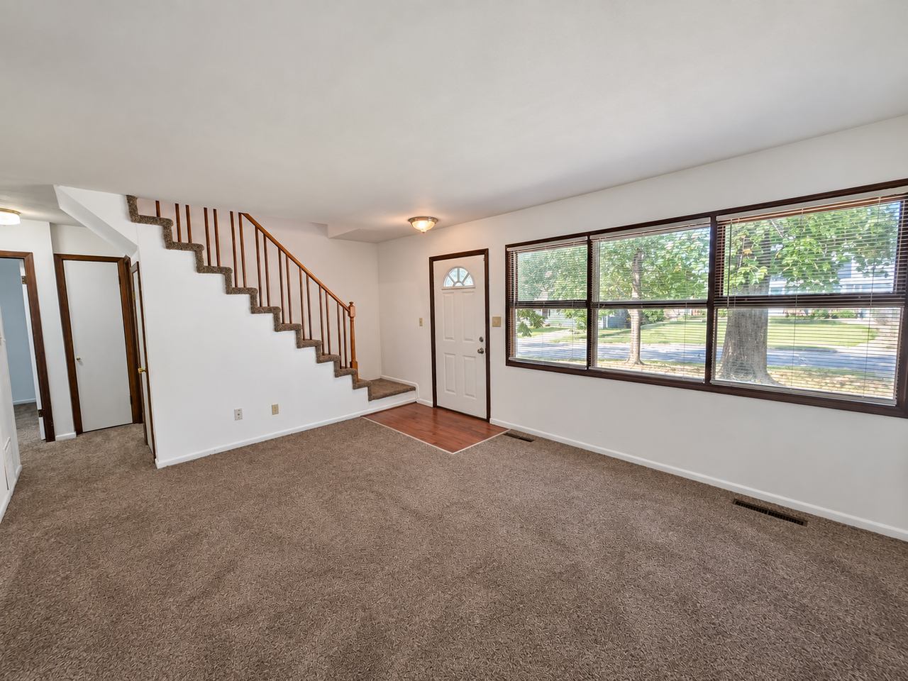 8603 Corrington Ave - Photo 3 of 17