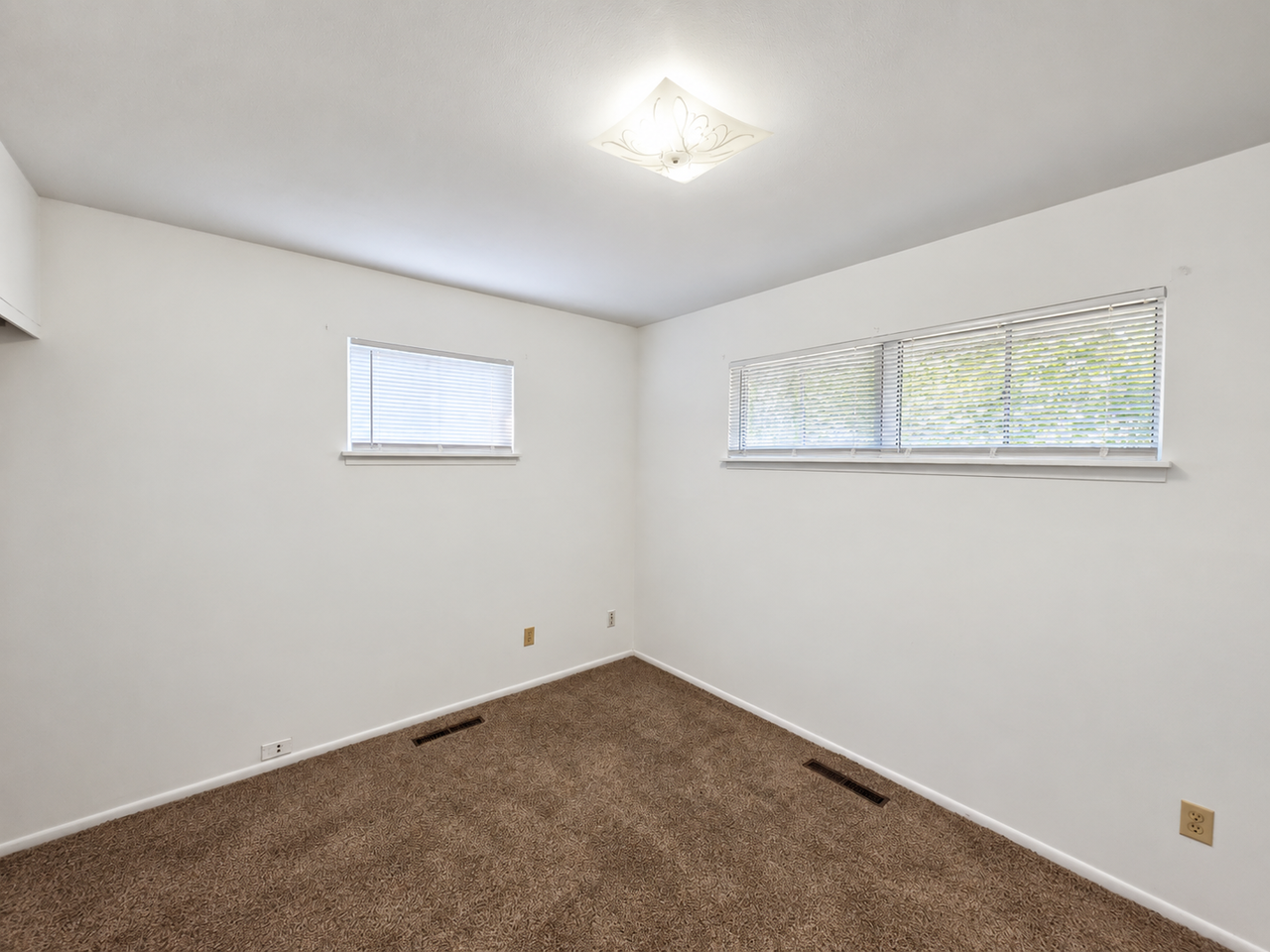 8603 Corrington Ave - Photo 7 of 17