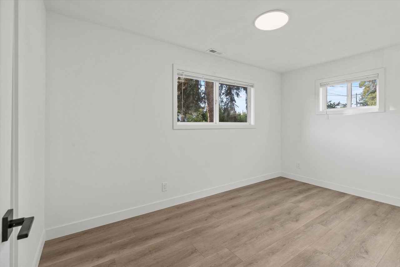 10205 A St S - Photo 5 of 23