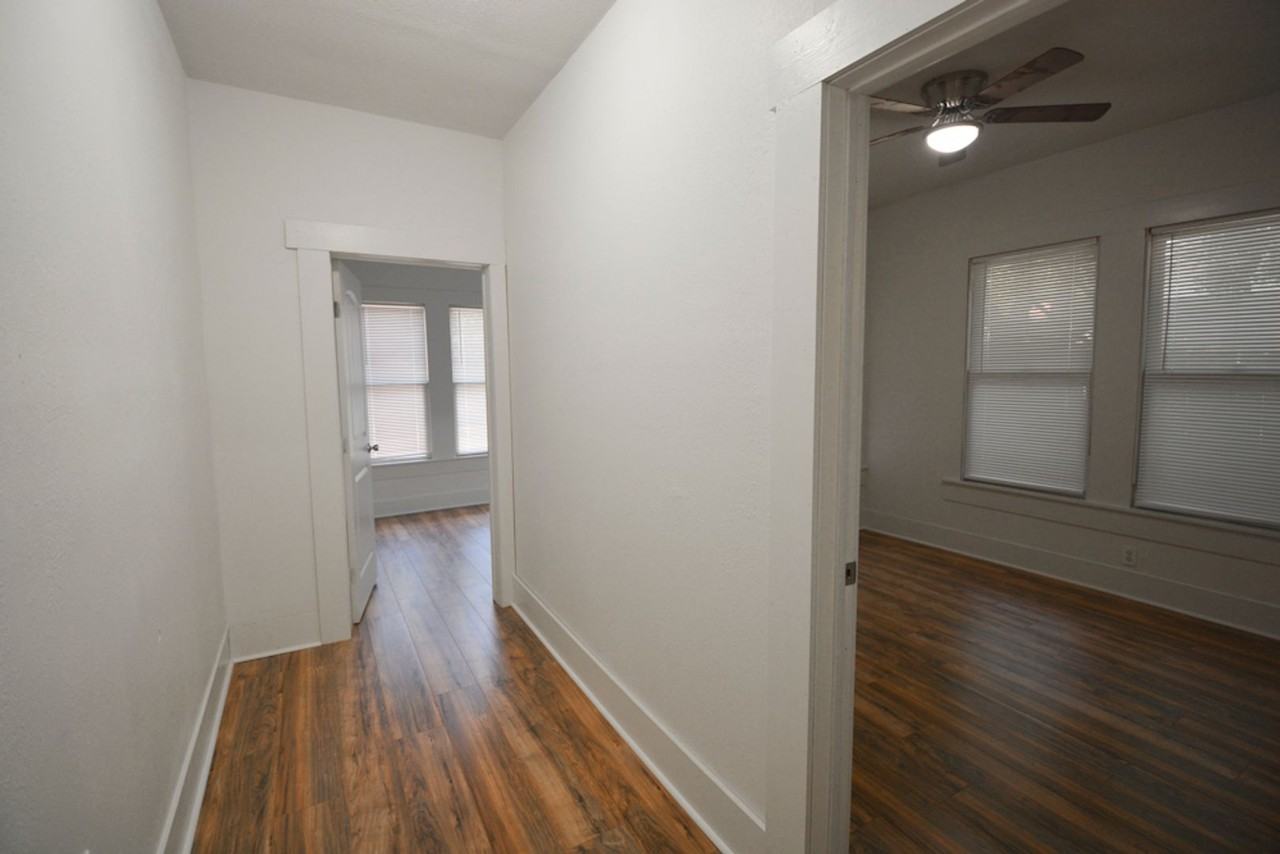 1114 W Russell Pl - Photo 4 of 24