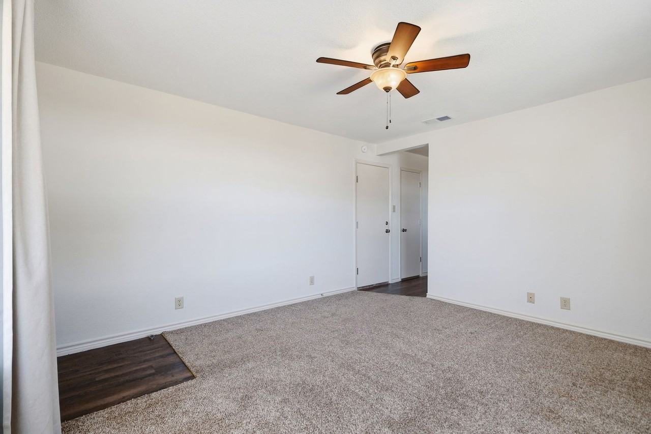 106 Pine St - Photo 7 of 19