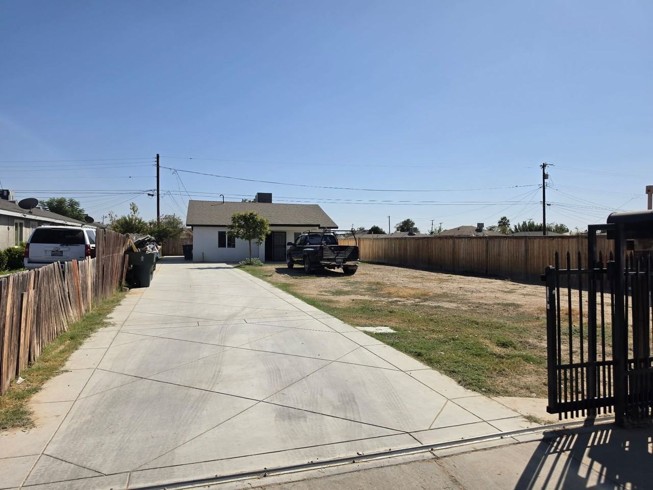 1501 Ralston St - Photo 4 of 36