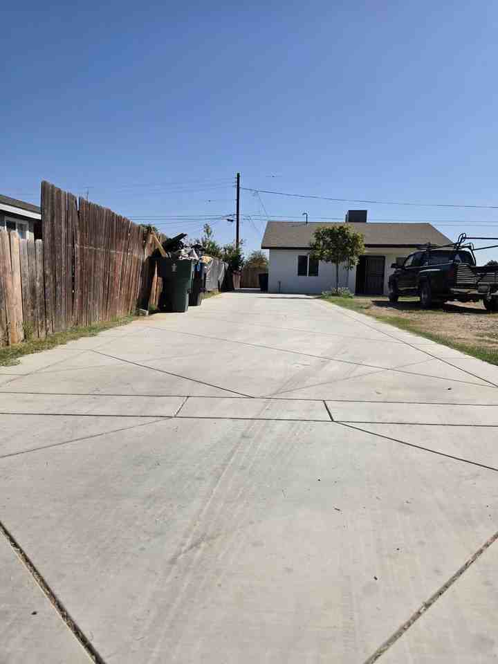 1501 Ralston St - Photo 7 of 36