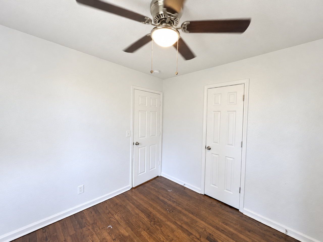 10014 Hardesty Ave - Photo 7 of 16