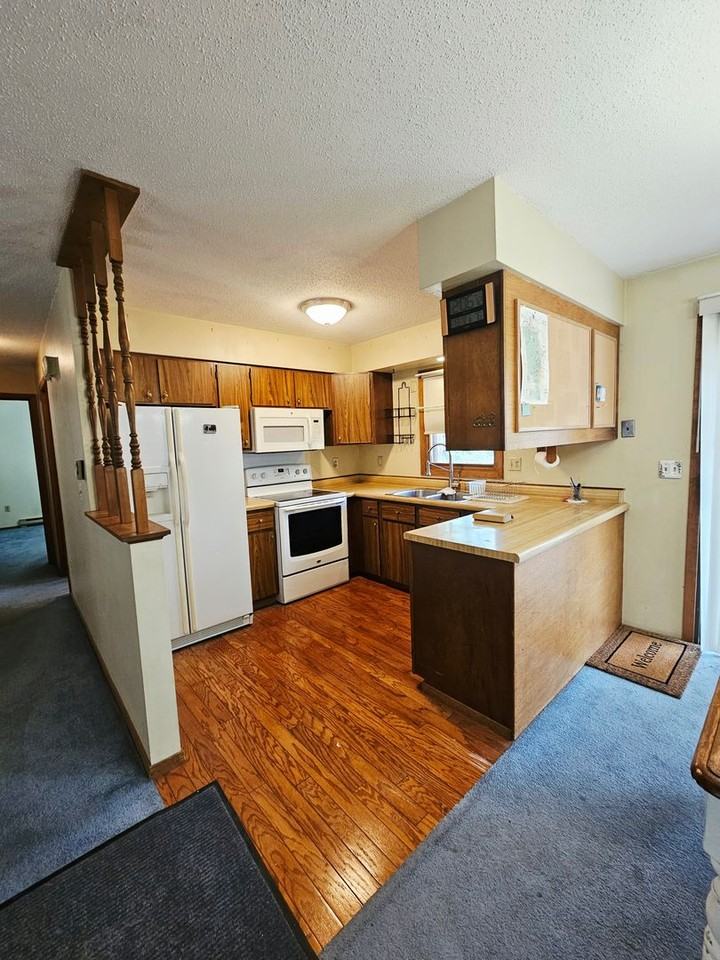 908 Antares Ct - Photo 7 of 27
