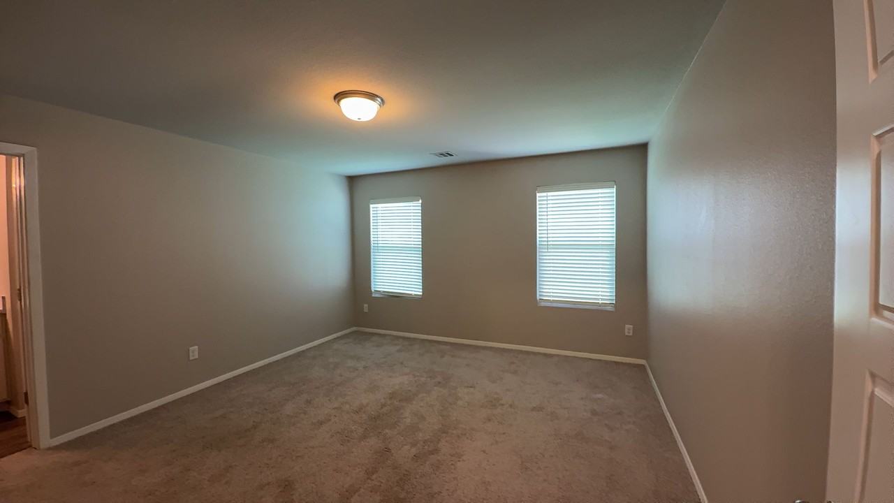 13990 S Lansing Ave - Photo 7 of 21