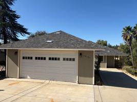 featured image of 18591 N Shore Dr