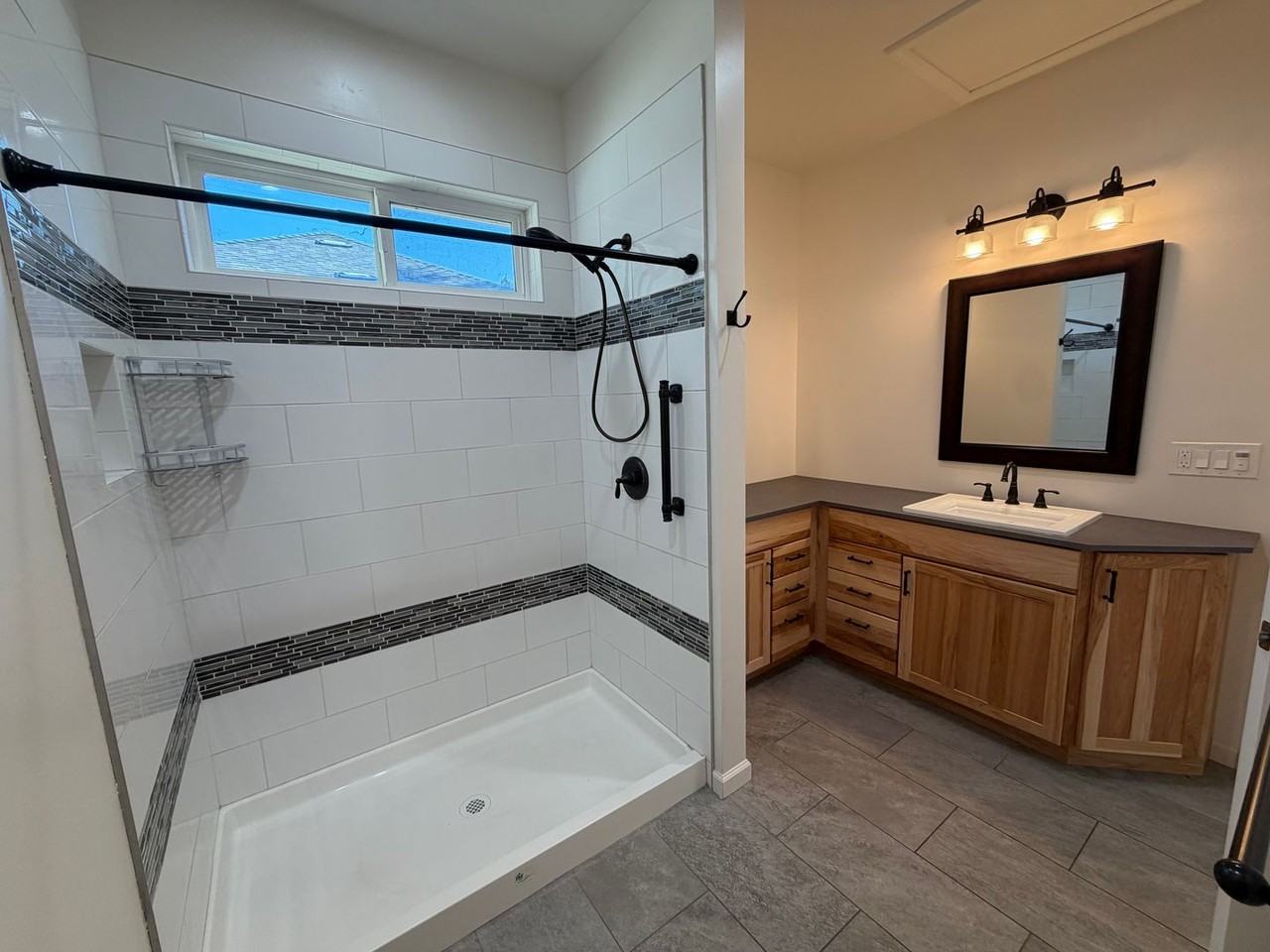 18591 N Shore Dr - Photo 6 of 17