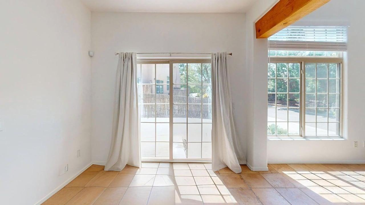 4255 Juniper Hill Ln - Photo 7 of 27