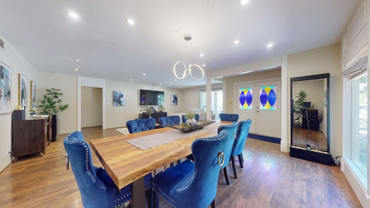 1745 W San Madele Ave - Photo 4 of 17