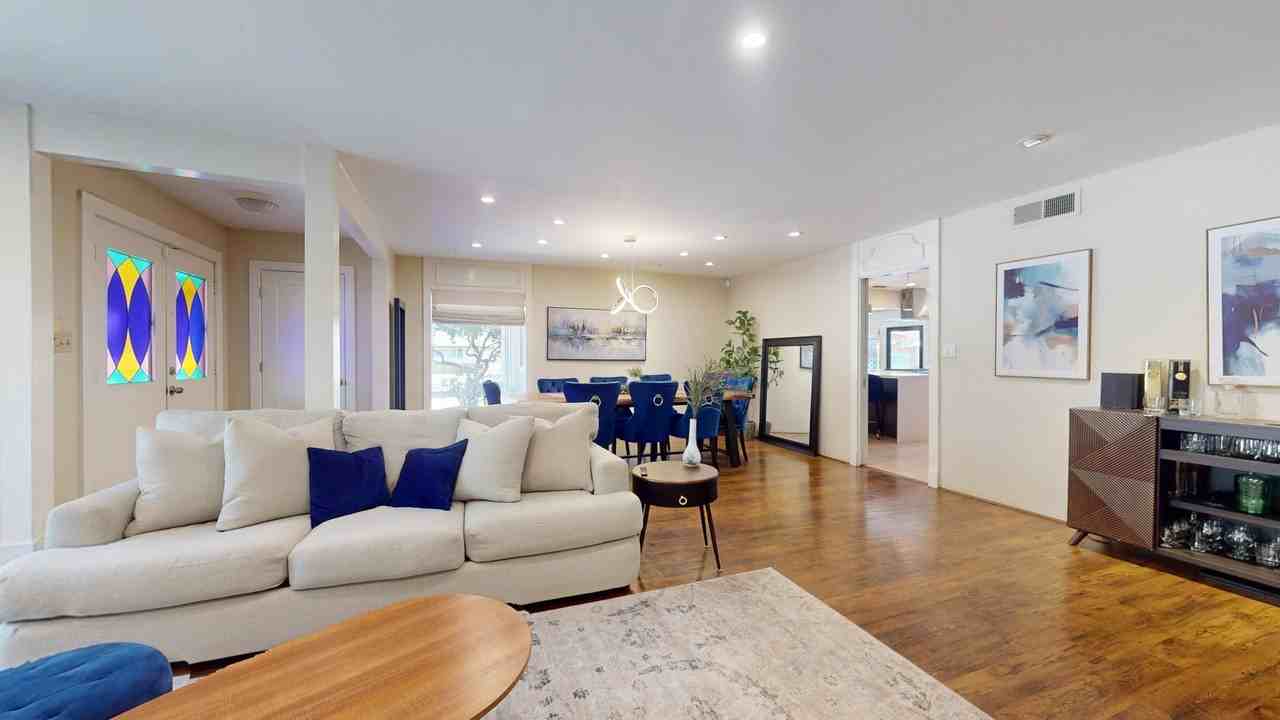 1745 W San Madele Ave - Photo 5 of 17