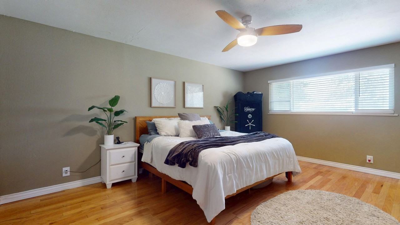 1745 W San Madele Ave - Photo 7 of 17