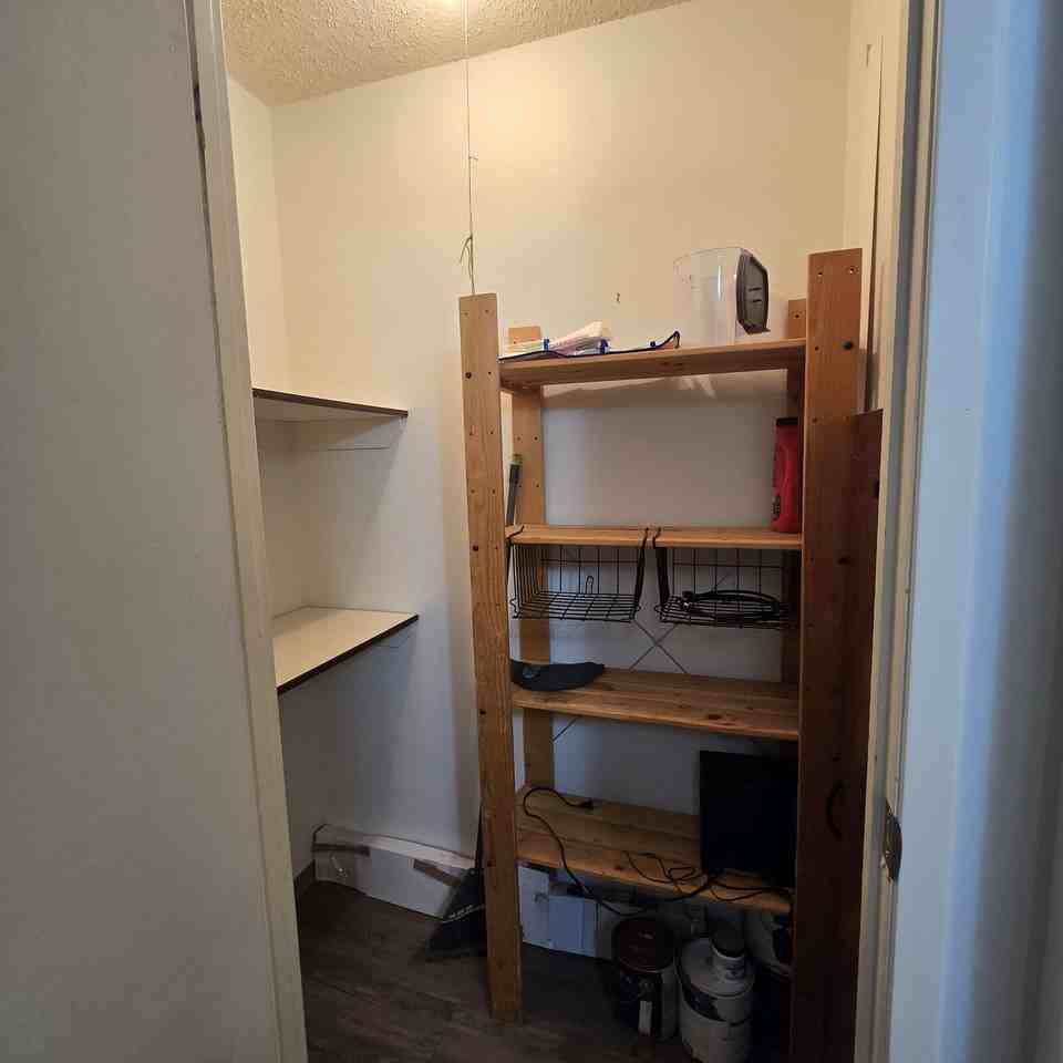 310 - 310 4 Ave Ne - Photo 7 of 25