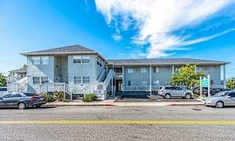 featured image of 207 8th St