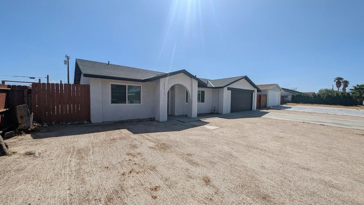 65837 Cahuilla Avenue - Photo 2 of 16