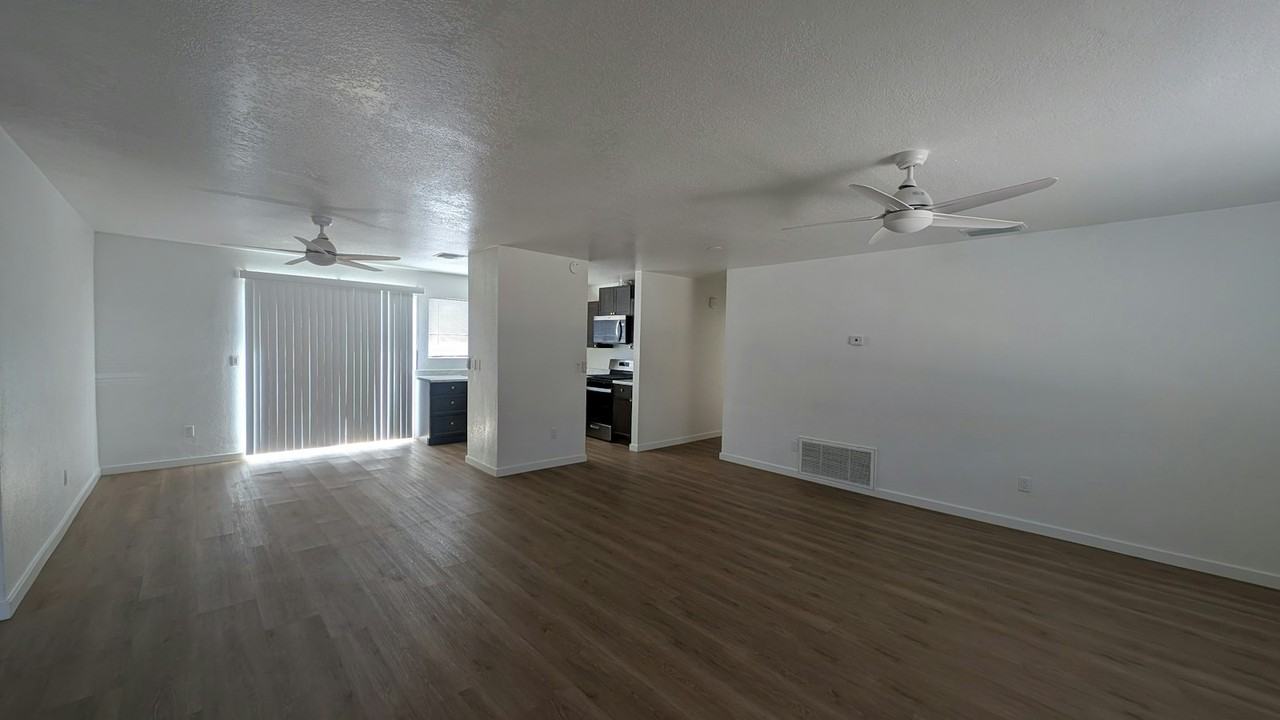 65837 Cahuilla Avenue - Photo 4 of 16