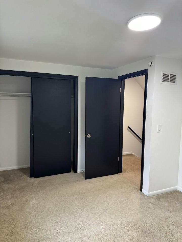 4175 West Ridge Road - Photo 4 of 28