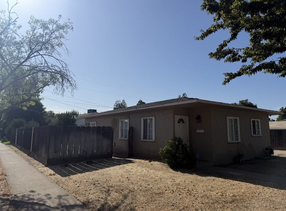 2280 Green St - Photo 5 of 18