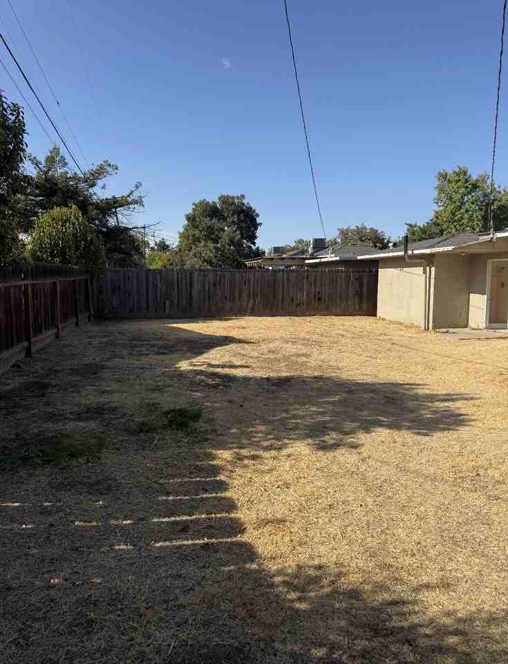 2280 Green St - Photo 7 of 18