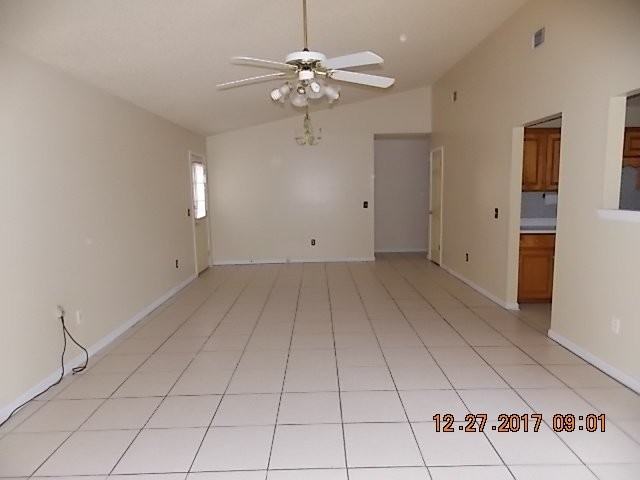 901 Rice Ct - Photo 3 of 16
