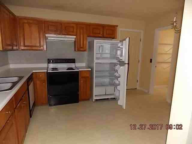 901 Rice Ct - Photo 6 of 16